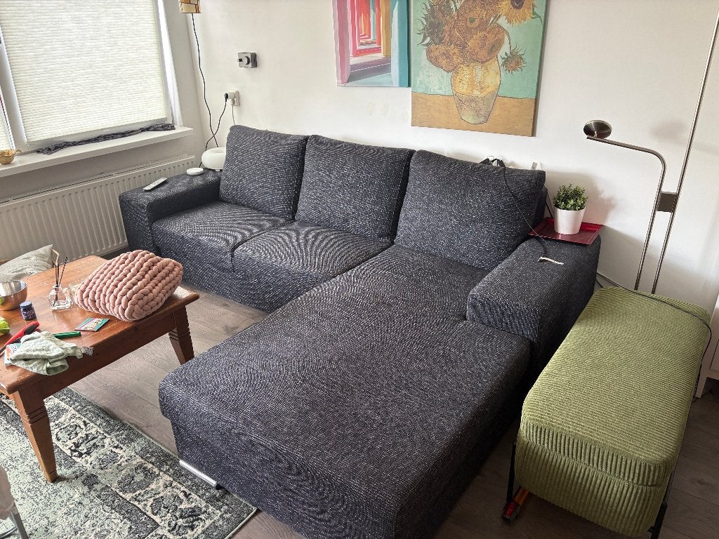 Grote zwarte hoekbank van stof - moet 1e via het raam, Huis en Inrichting, Banken | Bankstellen, Ophalen, 250 tot 300 cm, Gebruikt