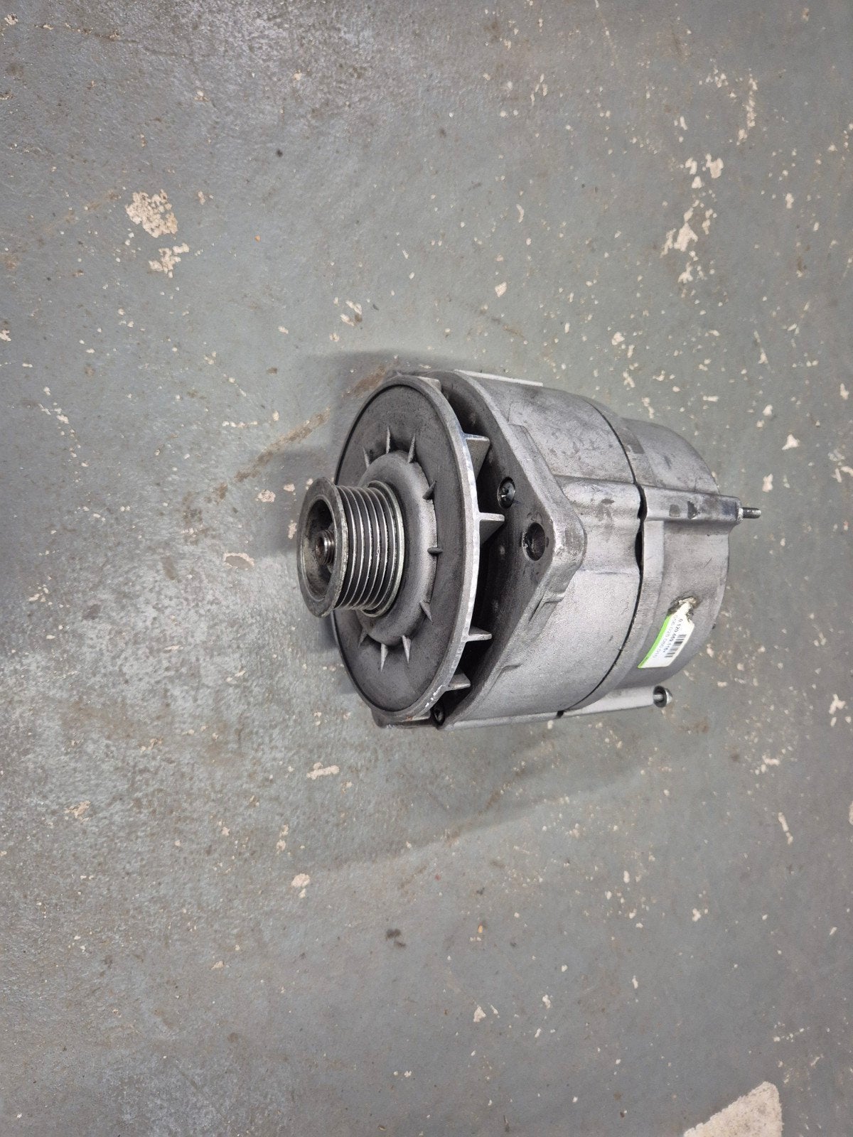 Mercedes Dynamo 24v 80a, Gebruikt