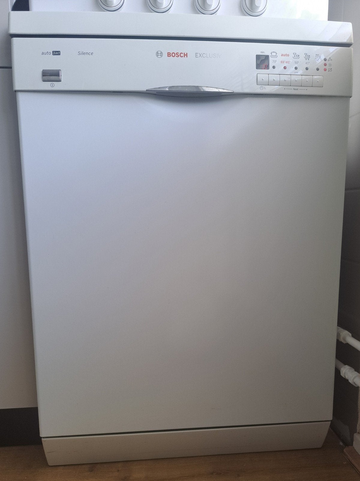 Bosch Exclusiv Silence
Auto 3 in 1 vaatwasser, Witgoed en Apparatuur, Vaatwasmachines, Ophalen, Vrijstaand, 85 tot 90 cm