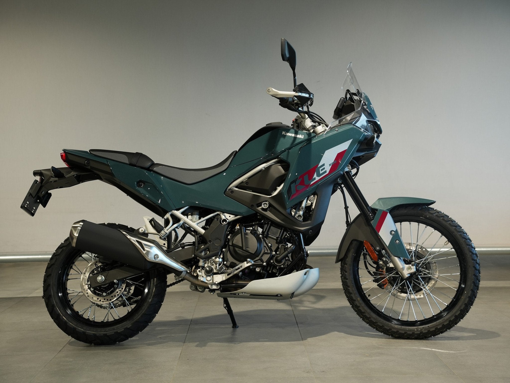 Kawasaki KLE 500 SE (bj 2026), Motoren, Motoren | Kawasaki, Bedrijf, Info@kawasaki.nl, Toermotor, Jacobus Spijkerdreef 1-3
2132 PZ  Hoofddorp, NL