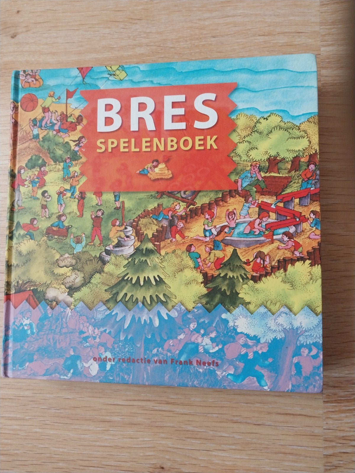 BRES Spelenboek - Frank Neefs - Leuk voor kinderen!, Ophalen of Verzenden, Gelezen, Frank Neefs, Non-fictie