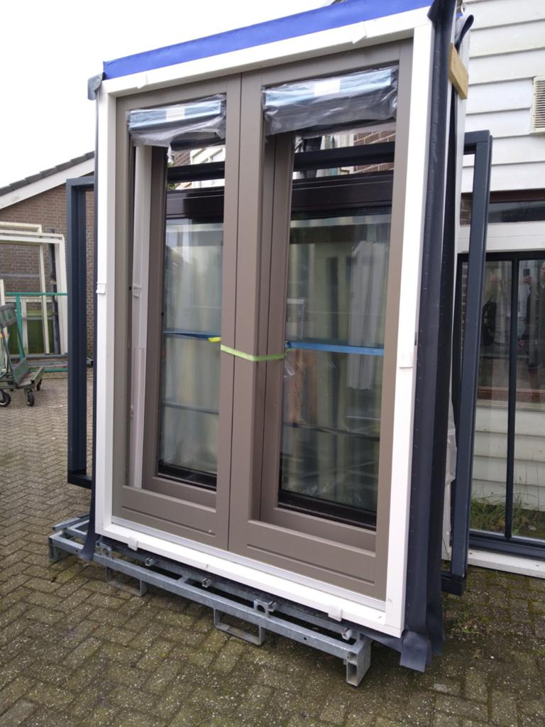2 sets tuindeuren