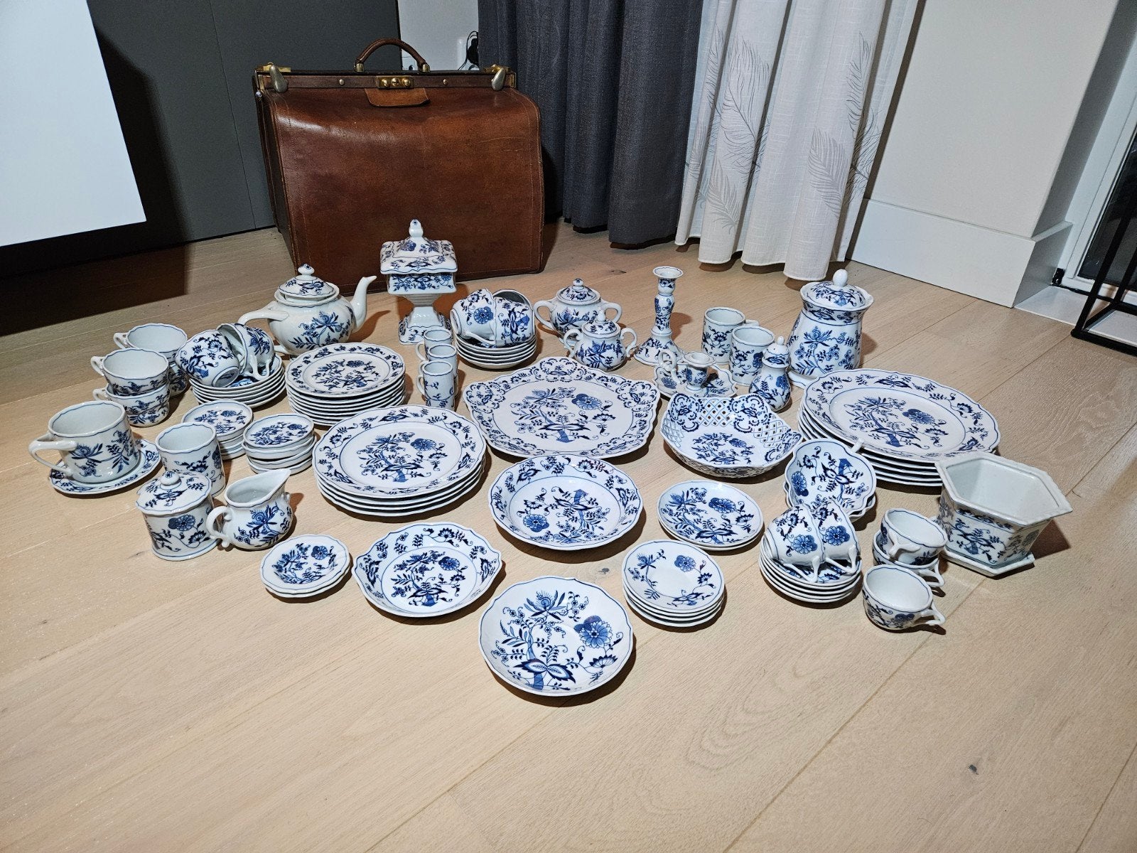 Servies Blue Danube, Antiek en Kunst, Ophalen
