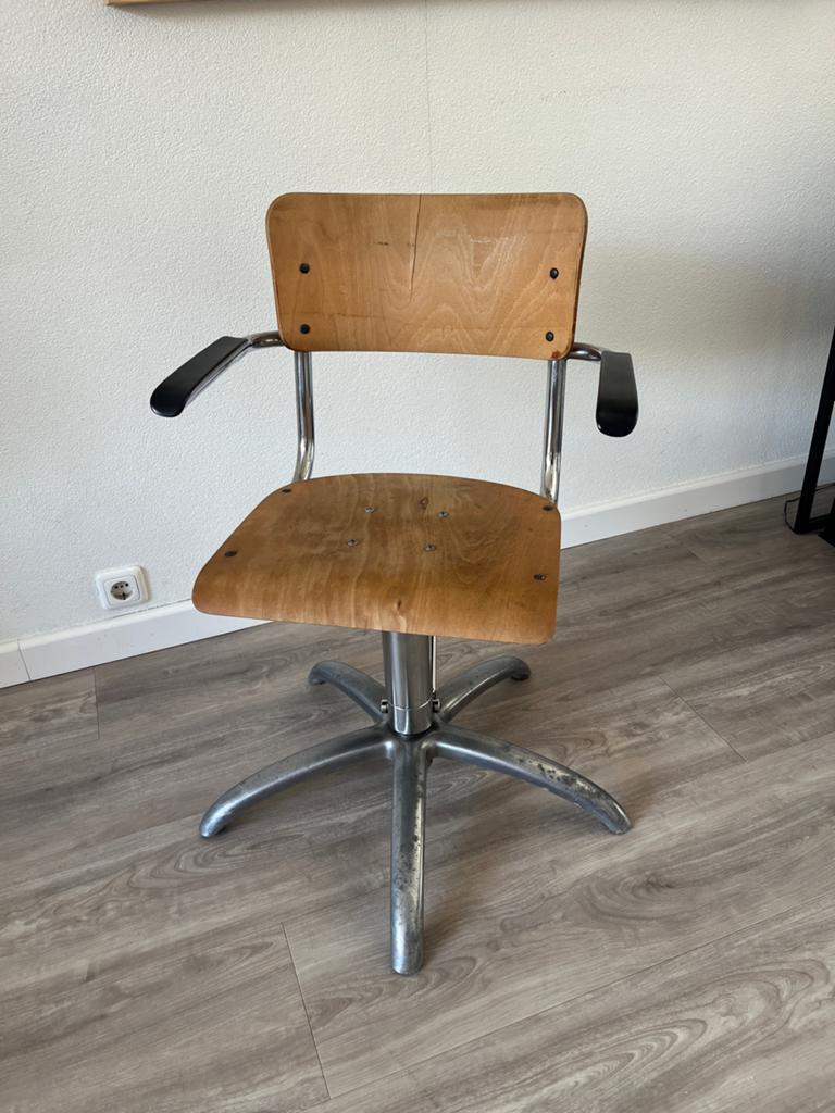 Vintage Bureaustoel of kappersstoel Hout en Chroom, Huis en Inrichting, Bureaustoelen, Ophalen, Gebruikt, Bruin, Bureaustoel