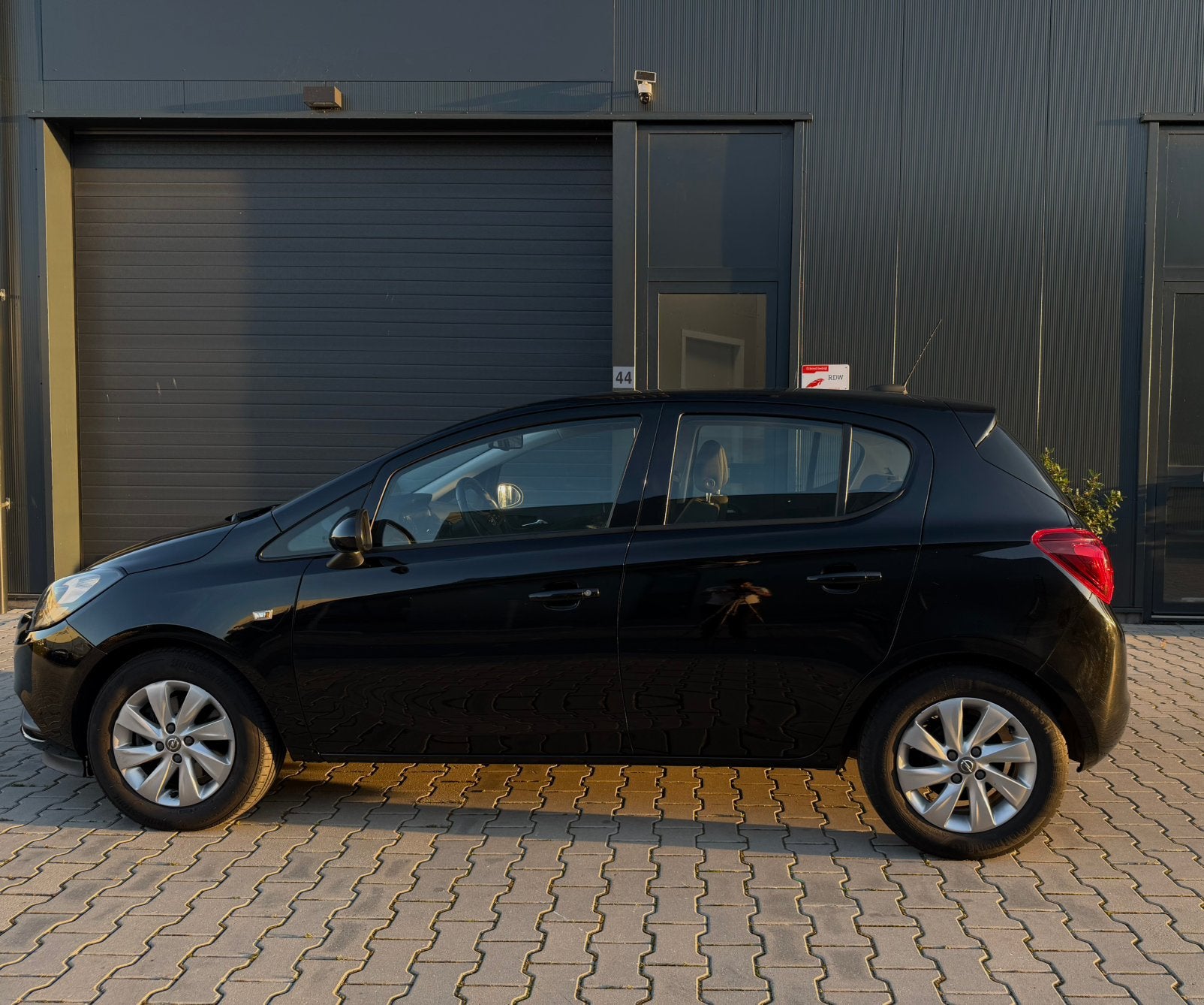 Foto 4 van Opel Corsa 1.0 | CarPlay | Airco | Nieuwe APK | OH-beurt