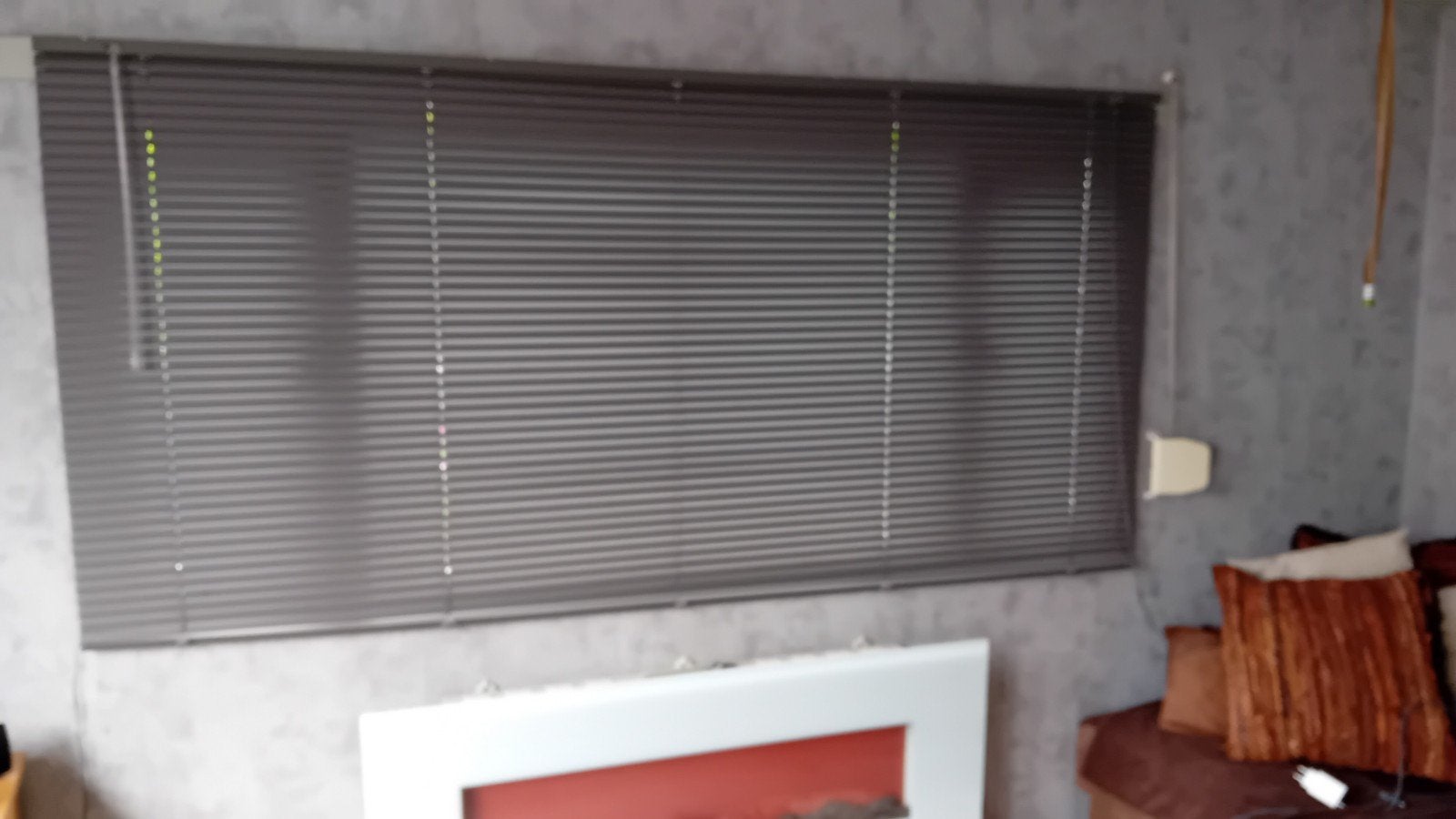 luxaflex donker grijs, Huis en Inrichting, Stoffering | Gordijnen en Lamellen, Luxaflex, Ophalen, Zo goed als nieuw