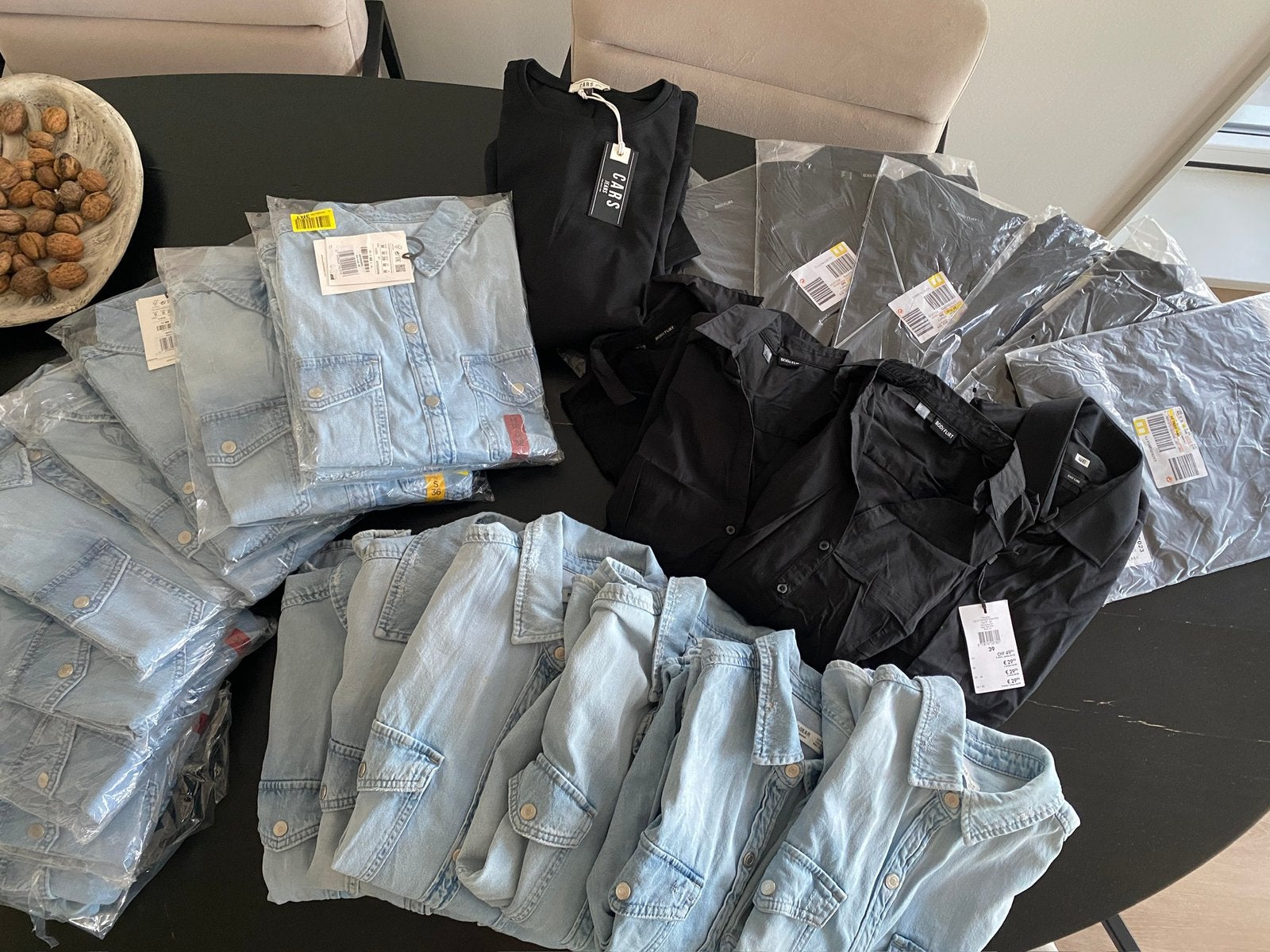 Grote hoeveelheid kleding, veel nog in verpakking/ nieuw, Kleding | Dames, Ophalen, Zo goed als nieuw