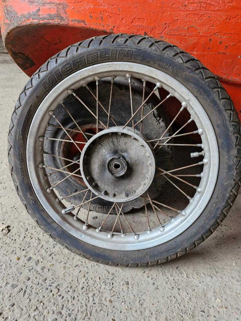 Trike velg met Michelin band 3.00-18, Motoren, Ophalen of Verzenden