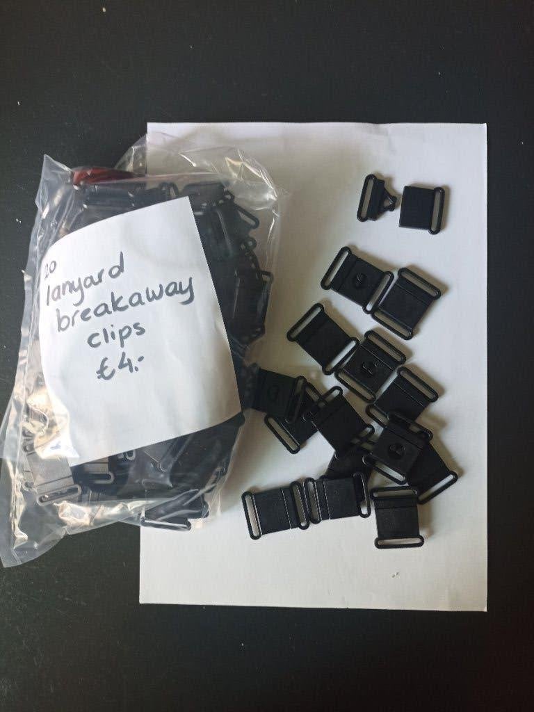 Partij 20 stuks lanyard break away clips, zwart kunststof, Ophalen of Verzenden, Nieuw, Rits of Sluiting