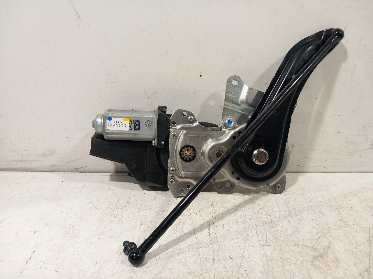 Achterklep motor Mitsubishi Outlander, Onderdelen@venauto.nl, Van der Ven Autorecycling B.V., Gebruikt, Ettenseweg 76, 4706 PB Roosendaal, The Netherlands