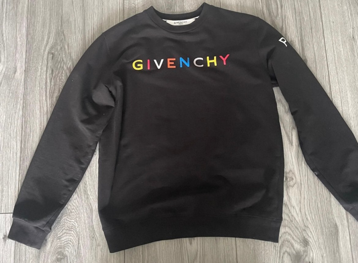 Gyivenchy trui, Verzenden, Gedragen, Zwart