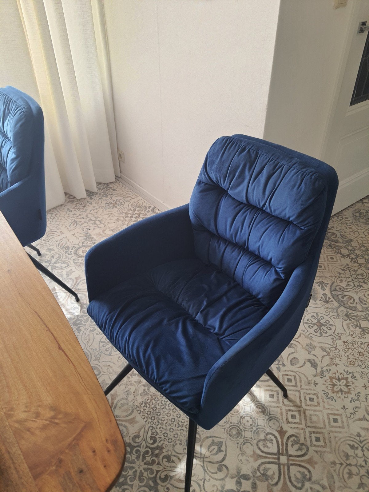 Comfortabele bank en eethoek met 4 draaibare stoelen, Huis en Inrichting, Complete eetkamers, Ophalen of Verzenden, Gebruikt, Modern, Comfortabel