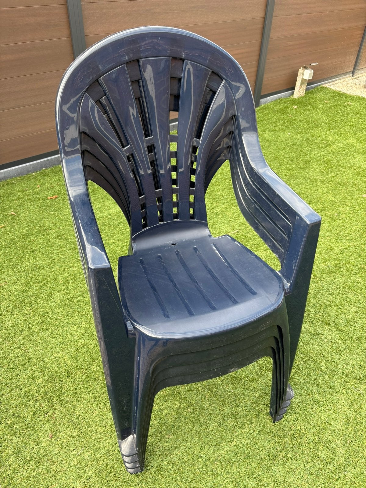 Nette tuinstoelen (4 stuks), Ophalen, Zo goed als nieuw, Kunststof