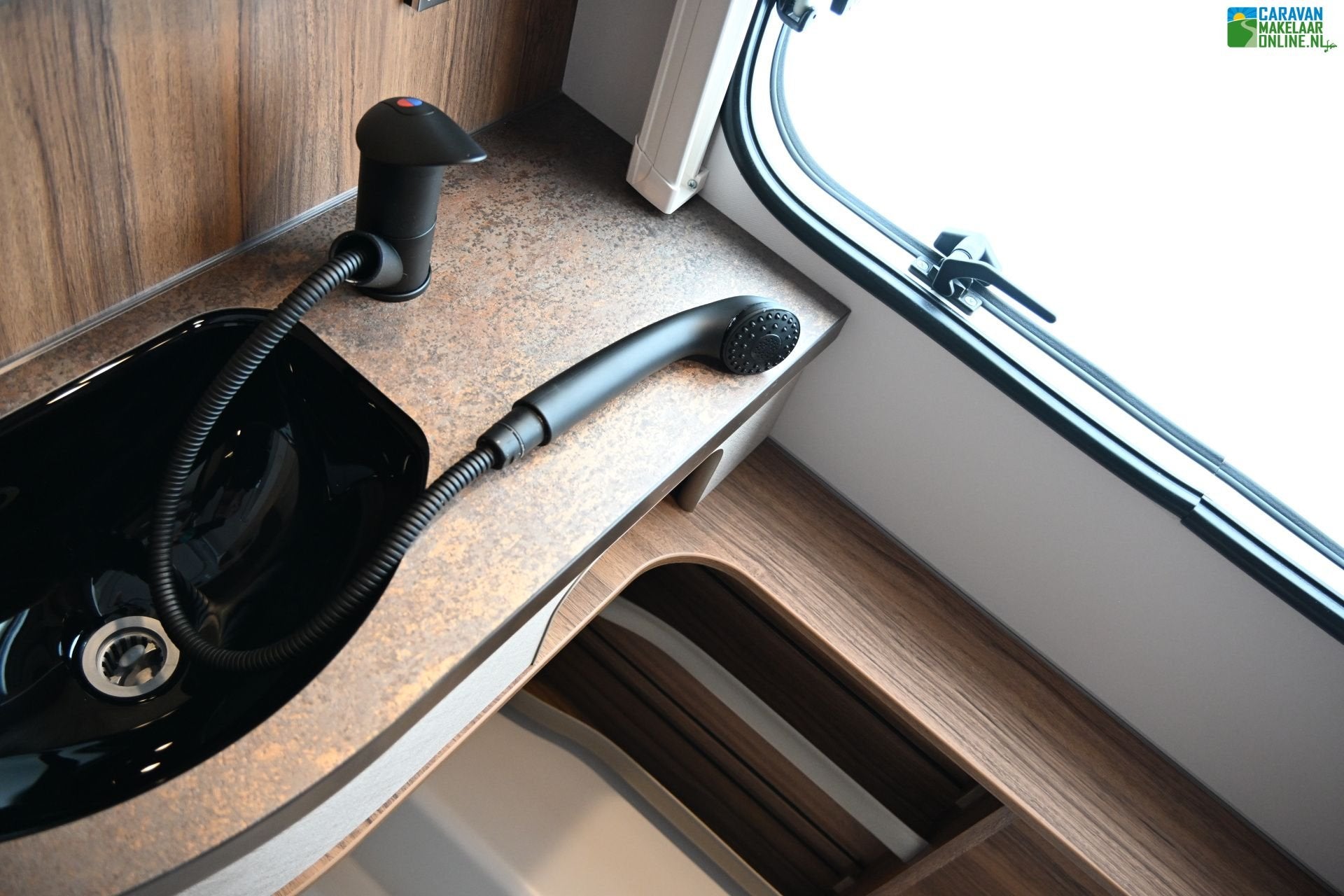 Foto 20 van Eriba Touring Triton 430 Mover Cass.luifel Boiler COMPLEET!