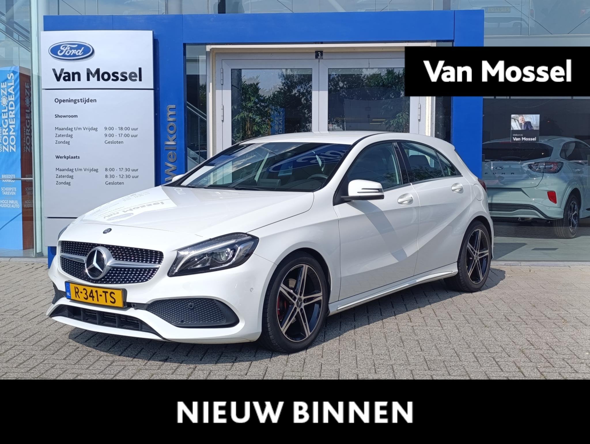 Mercedes-Benz A-klasse 180 AMG Night Edition Plus, Auto's, Mercedes-Benz, 12 maanden, Gebruikt, 4 cilinders, Leder en Stof