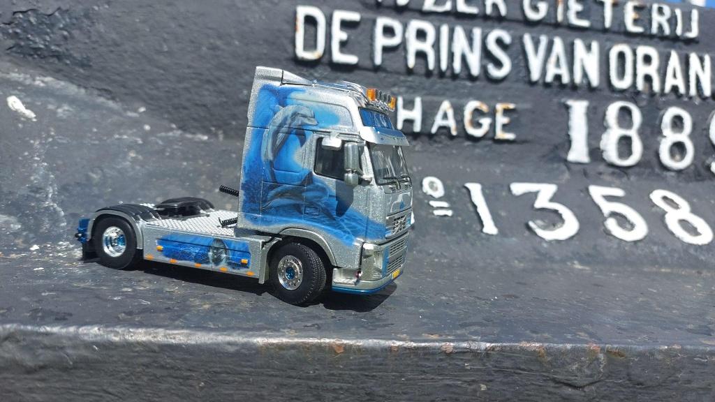 WSI Volvo FH3 Globetrotter XL (special paint) excl. model, Ophalen of Verzenden, Nieuw, Bus of Vrachtwagen, Wsi