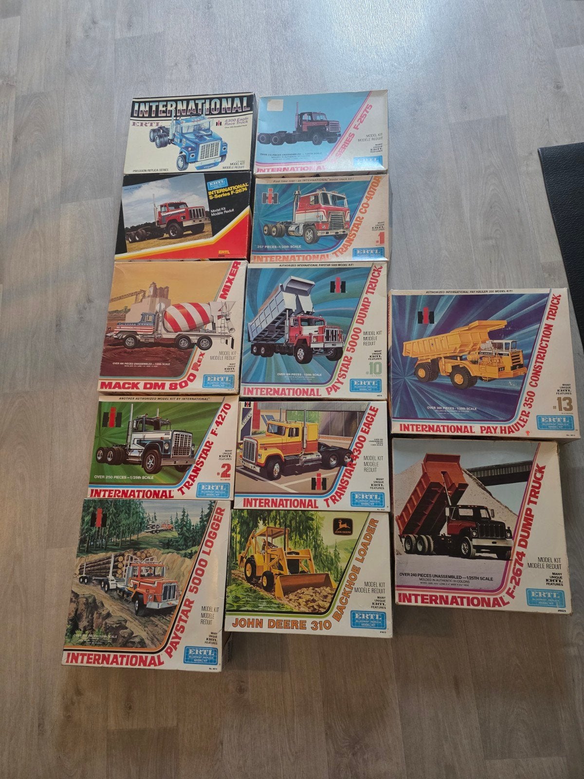 ERTL 1/25, Overige merken, Groter dan 1:32, Nieuw, Ophalen of Verzenden