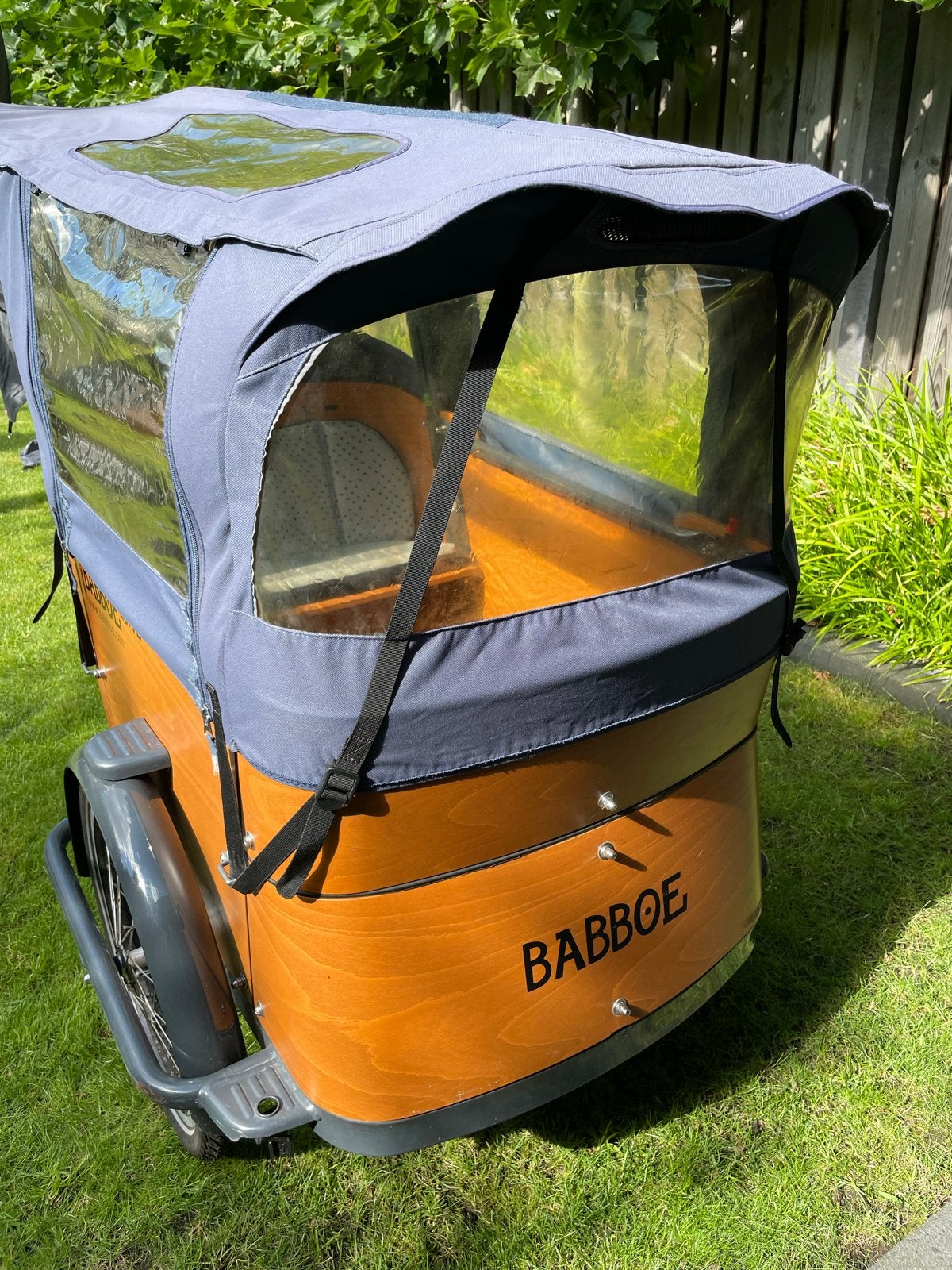 Babboe Curve bakfiets (elektrisch) met huif, Fietsen en Brommers, Fietsen | Bakfietsen, Gebruikt, Huif, Trommelrem, Ophalen