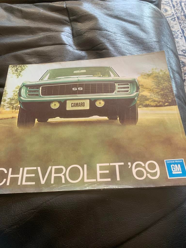 Chevrolet '69 Catalogus - Camaro, Caprice, Ophalen of Verzenden, Zo goed als nieuw, Chevrolet