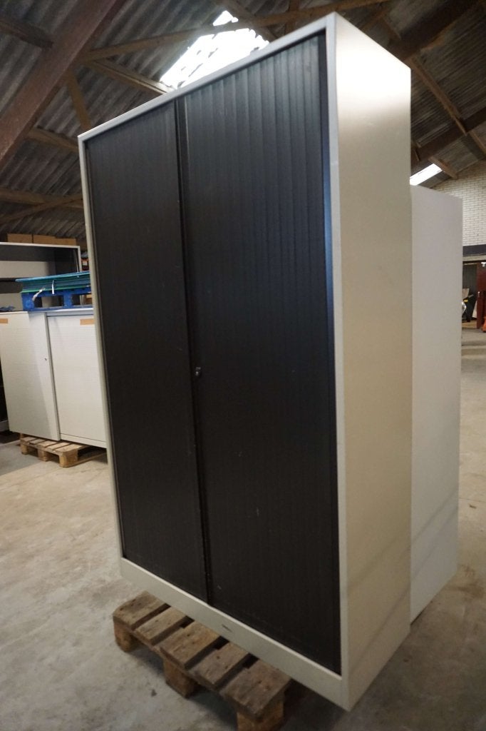 Ahrend archiefkast roldeurkast dossierkast gereedschapskast, Gebruikt, 100 tot 150 cm, Niet ingevuld, Meerdere deuren