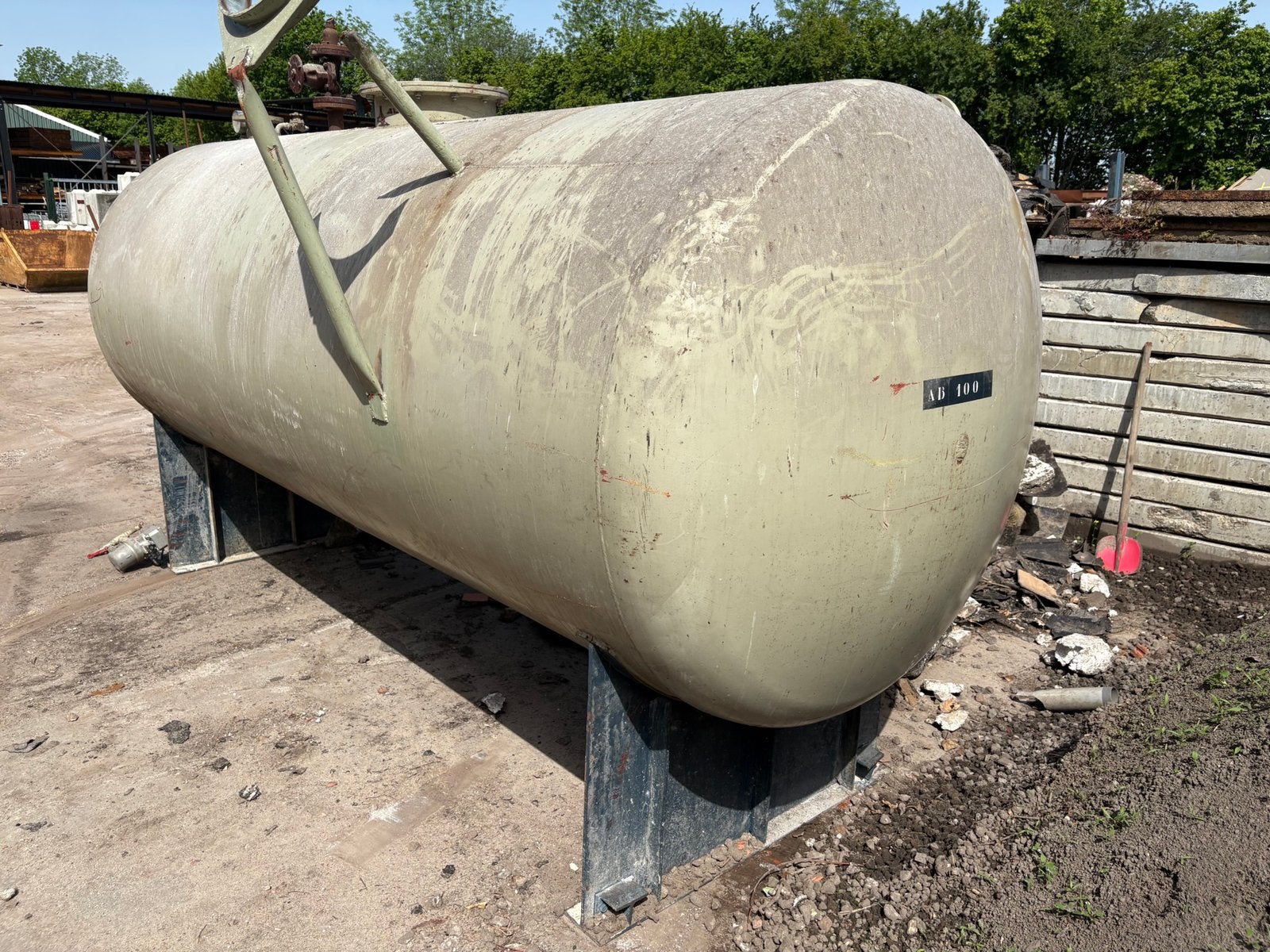 Bovengrondse stalen tank, opslagtank, Ophalen, Gebruikt, 150 liter of meer, .