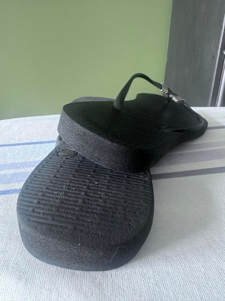 Havaianas teenslippers - Zwart met zilveren accenten, Slippers, Zwart, Ophalen of Verzenden, Gedragen