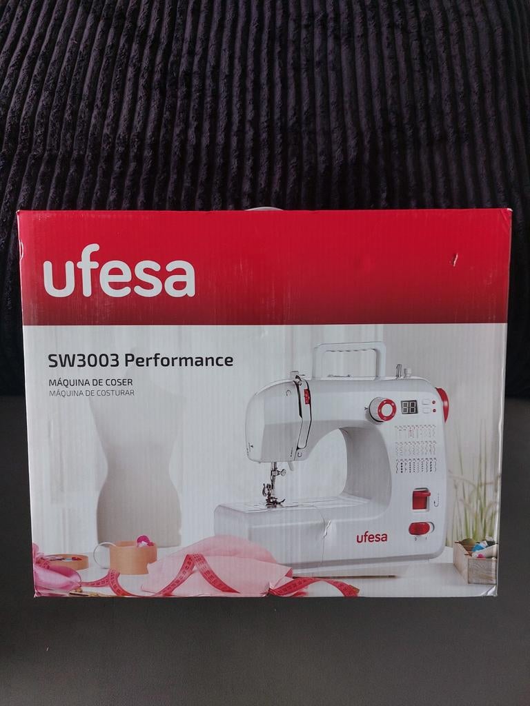 Ufesa SW3003 Performance Naaimachine - Nieuw in doos, Hobby en Vrije tijd, Ophalen, Nieuw, Naaimachine, Overige merken