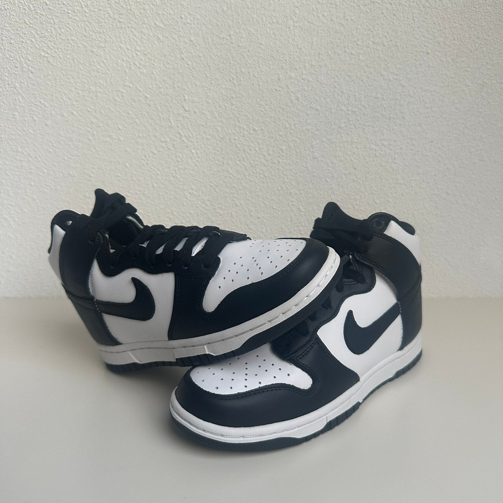 Nike Dunk High Panda Maat 36 Nieuwstaat, Ophalen of Verzenden, Zo goed als nieuw, Sneakers of Gympen