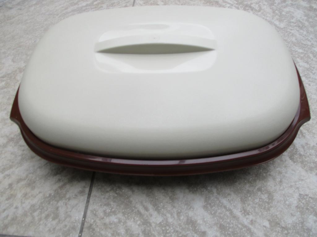 Tupperware magnetron stomer bruin 1273-11, Huis en Inrichting, Keuken | Tupperware, Ophalen of Verzenden, Zo goed als nieuw, Bruin