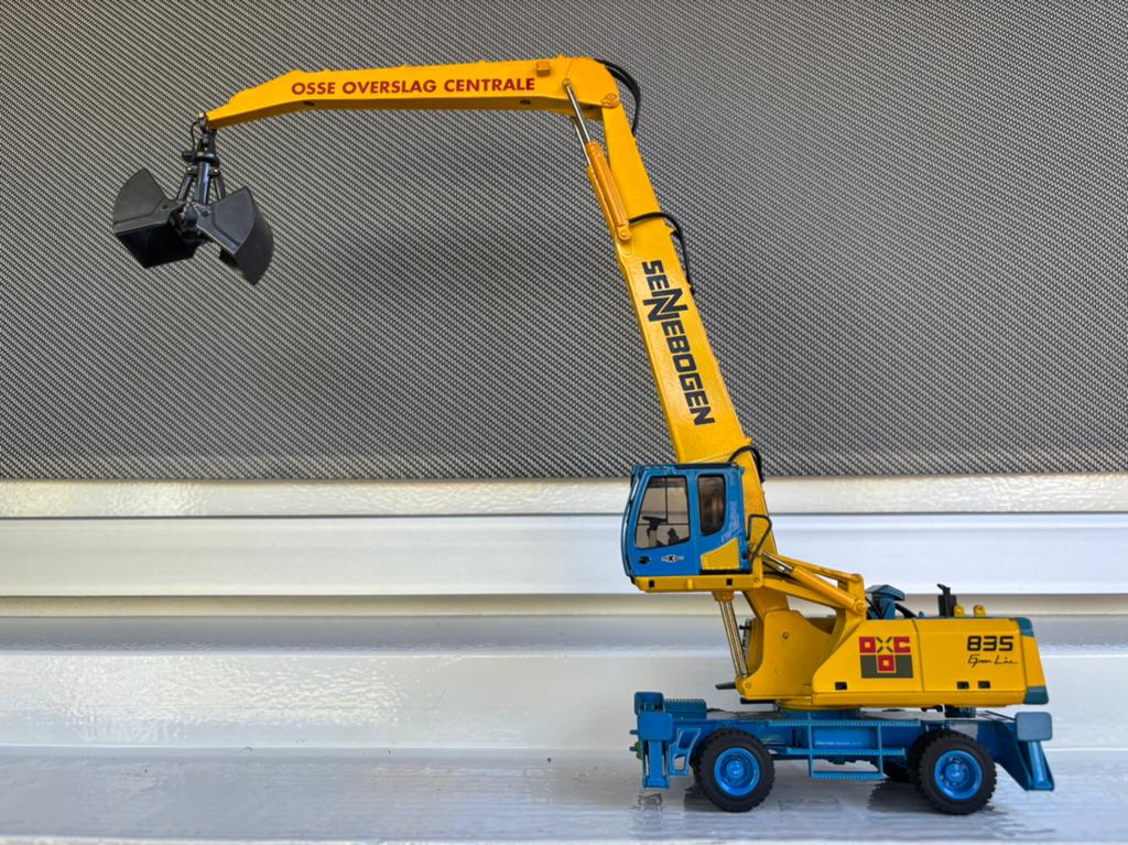 NZG Sennebogen 1:50 /No Liebherr/, Ophalen of Verzenden, Zo goed als nieuw, Hijskraan, Tractor of Landbouw, NZG