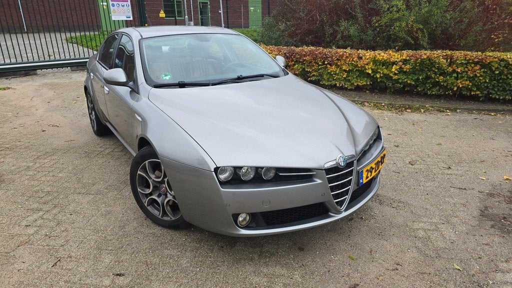 Alfa Romeo 159 2.2 JTS Progression AUTOMAAT LEDER, Auto's, Alfa Romeo, Gebruikt, 4 cilinders, 1465 kg, Bedrijf