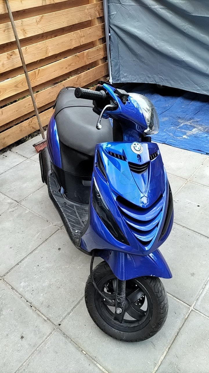 GESTOLEN! Piaggio ZIP 172cc, Ophalen, Zo goed als nieuw, Benzine, Zip