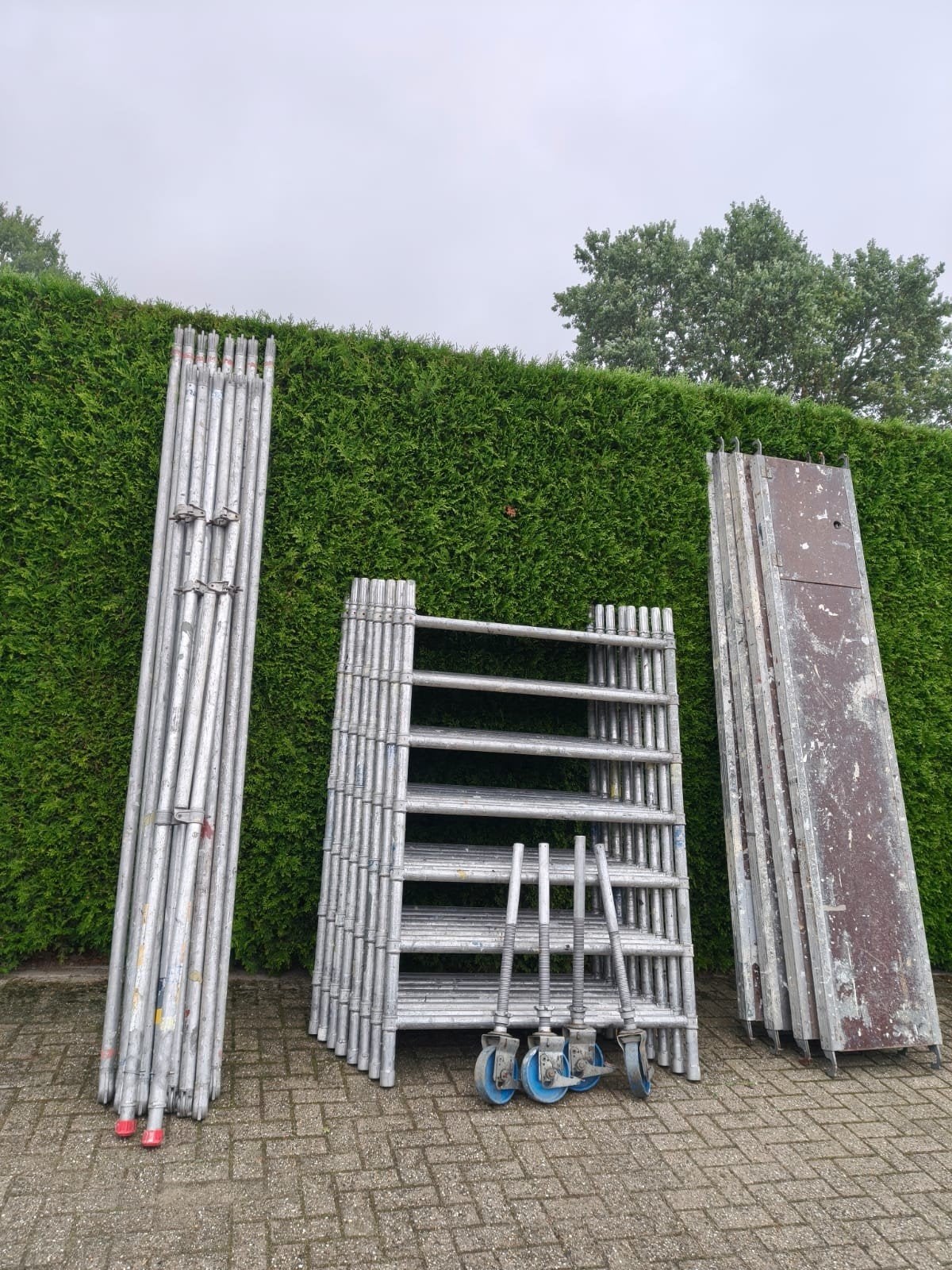 skyworks aluminium rolsteiger 10.20 werkhoogte, Doe-het-zelf en Verbouw, Ophalen, Gebruikt, Rolsteiger of Kamersteiger, 5 meter of hoger