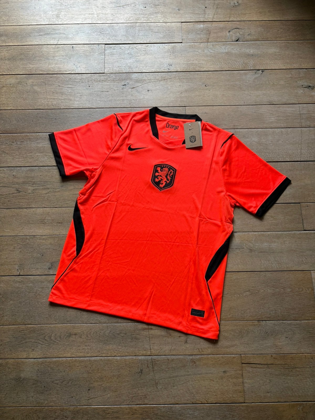 Nike KNVB Nederland 2026 thuisshirt | Maat XL, Sport en Fitness, Voetbal, Maat XL, Verzenden, Nieuw, Shirt
