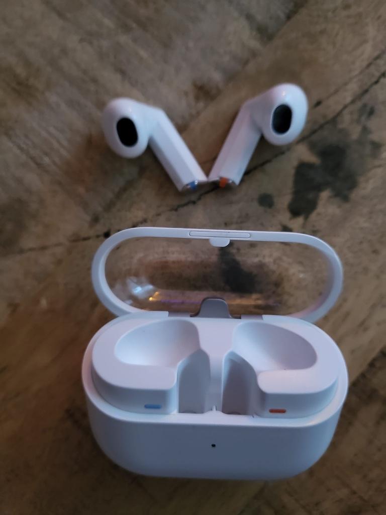 Nieuwe Samsung oordopjes te koop., Ophalen, Nieuw, Bluetooth, In oorschelp (earbud)
