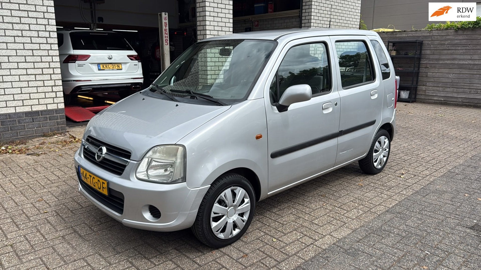 Opel Agila 1.2-16V AIRCO Youngtimer Elektrisch Pakket Nieuwe, Voorwielaandrijving, 4 cilinders, Elektrische ramen, 1229 cc