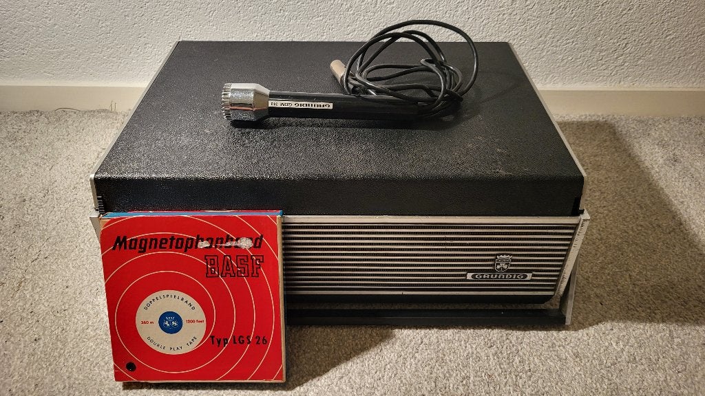 Grundig TK121 Bandrecorder werkend! inc. microfoon, Ophalen of Verzenden, Bandrecorder, Met banden