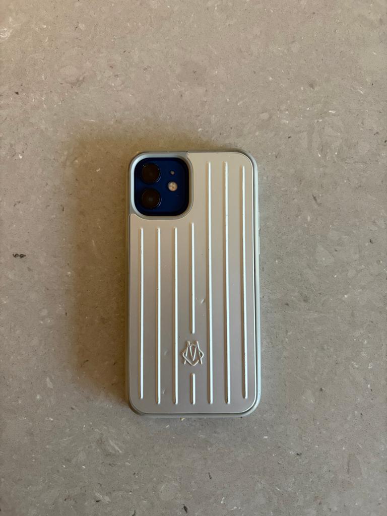 iPhone 12 128GB met Rimowa hoesje - Zo goed als nieuw, Telecommunicatie, 128 GB, Ophalen of Verzenden, Zo goed als nieuw, IPhone 12