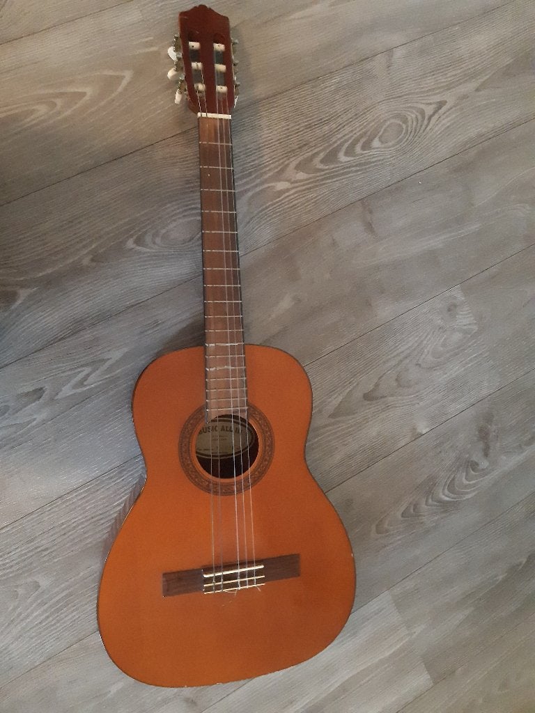 Gitaar en gitaarhoes, Muziek en Instrumenten, Ophalen, Gebruikt, Klassieke of Spaanse gitaar