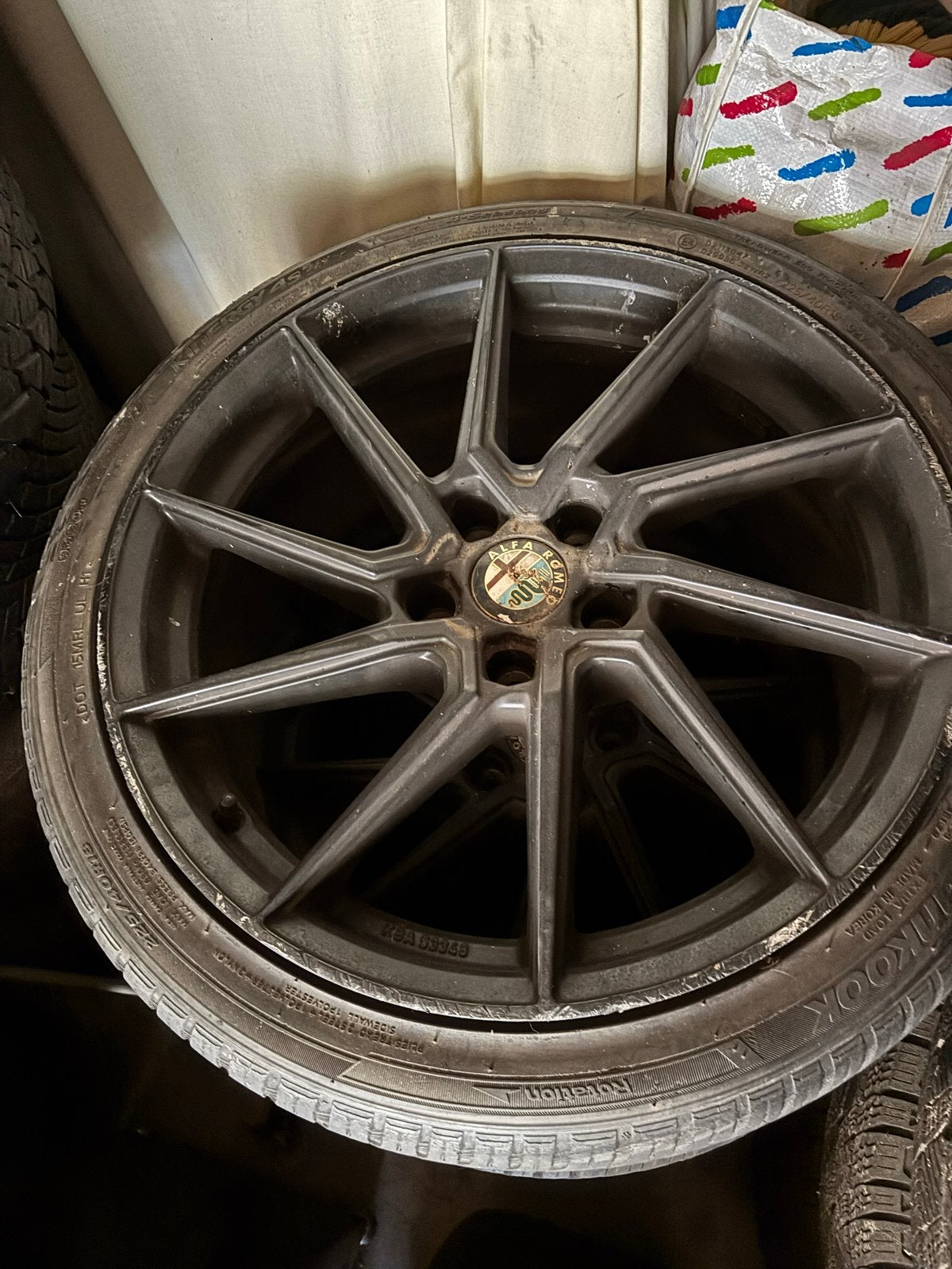 Alfa Romeo Velgen met Hankook 225/40R18 Giuletta, 18 inch, Gebruikt, Banden en Velgen, Ophalen of Verzenden