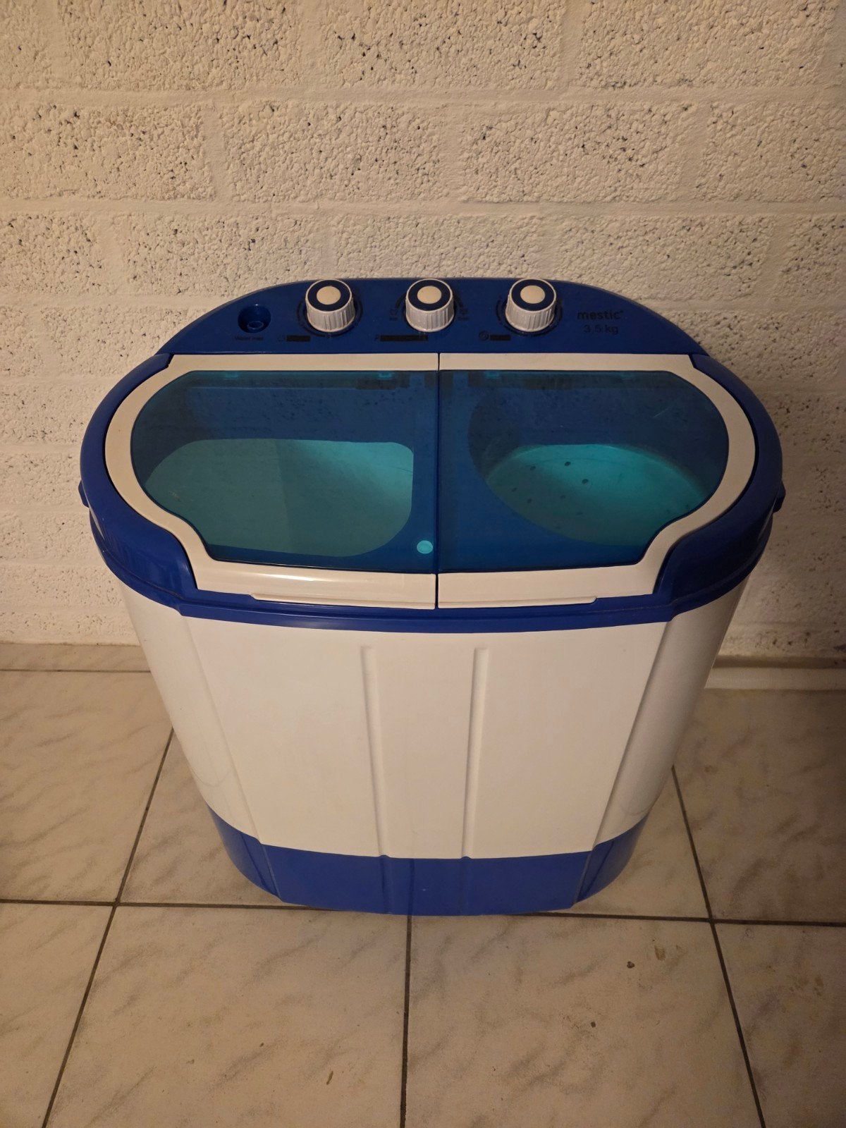 Mestic MW-120 Mini Wasmachine - 3.5 kg, Ophalen, Minder dan 1200 toeren, Minder dan 85 cm, Minder dan 4 kg