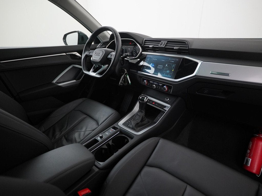 Audi Q3 45 TFSIe S Line Black optiek | Panoramadak | Leder |, Auto's, Audi, 12 maanden, Gebruikt, Hybride Elektrisch/Benzine, 13 kWh