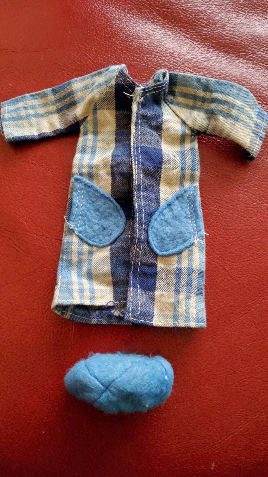 Vintage Barbie Sindy Fleur Tienerpop outfit jas muts., Verzamelen, Poppen, Ophalen of Verzenden