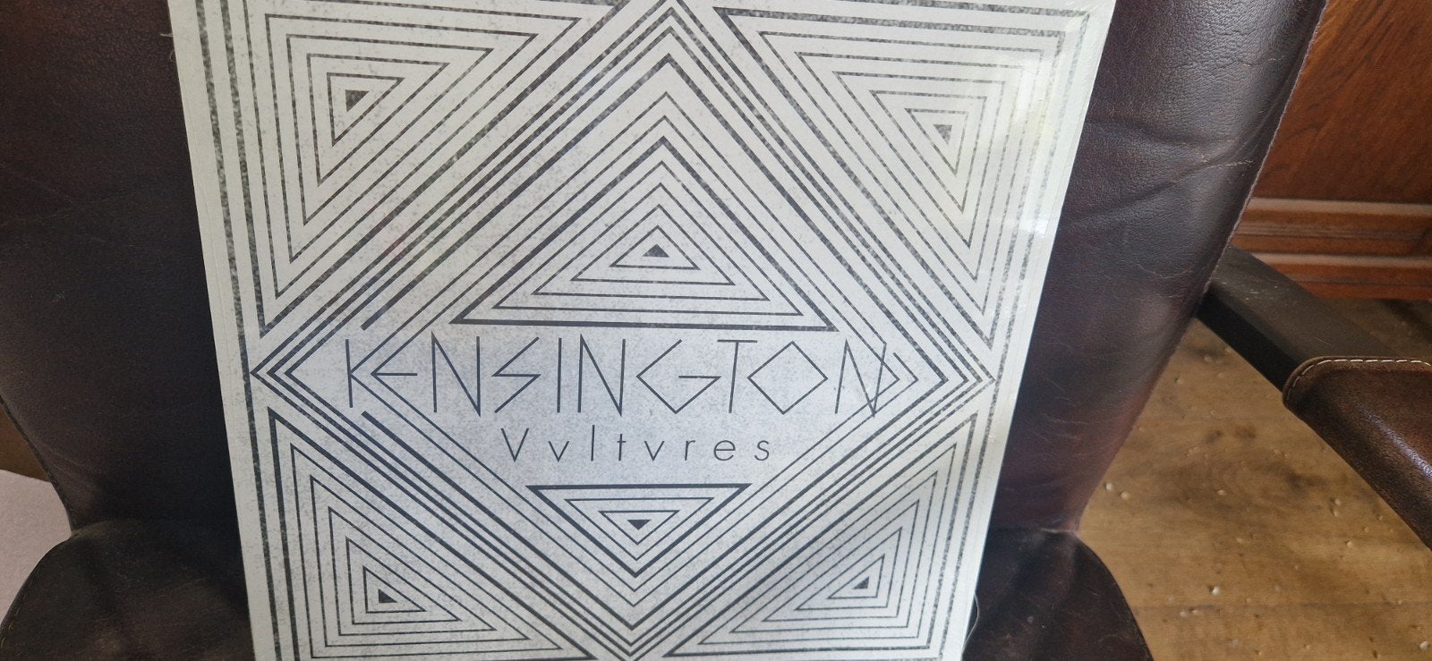 Kensington  - Vultures, Ophalen of Verzenden, Nieuw in verpakking, Overige formaten