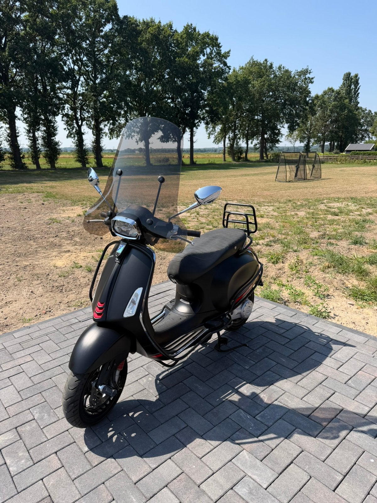 Vespa sprint 2021, Fietsen en Brommers, Scooters | Vespa, Ophalen, Vespa S, Zo goed als nieuw, Benzine