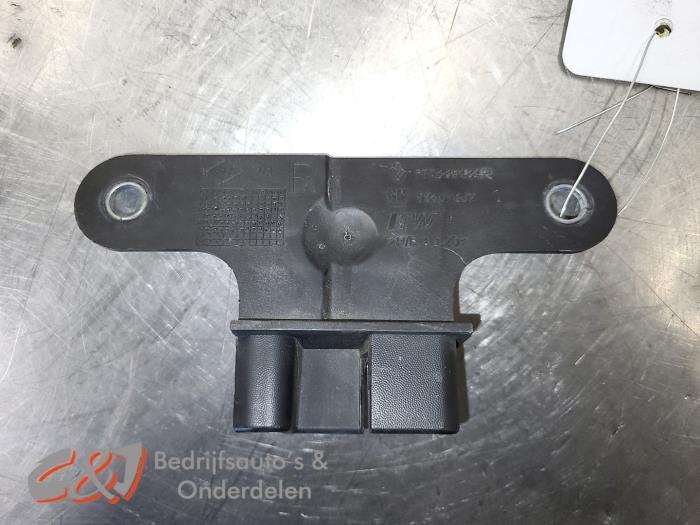 Schuifdeur Rail rechts van een Opel Vivaro, Gebruikt, -, -, Opel