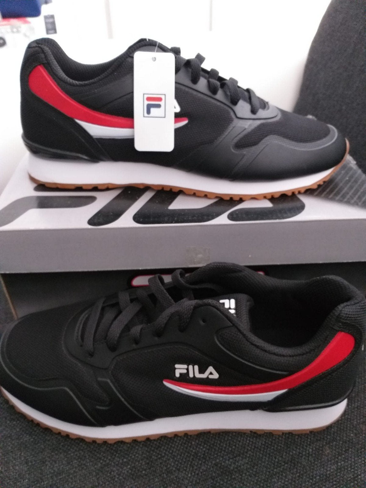 Nieuwe Fila Sneakers Zwart/Rood - Maat 42, Ophalen of Verzenden