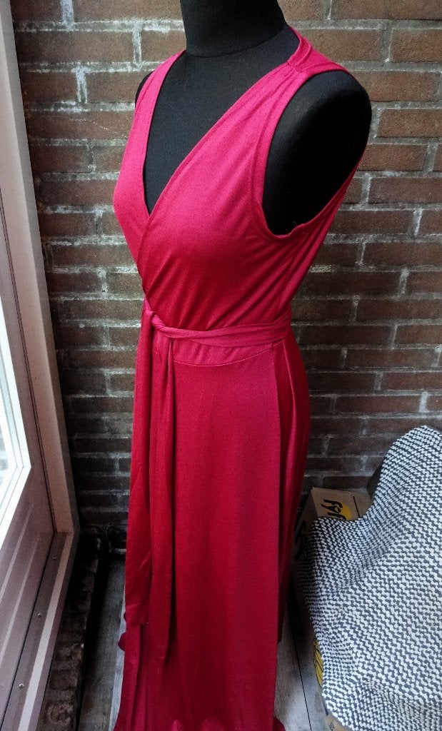Lange rode stretch omknoop jurk maat S/M, Kleding | Dames, Verzenden, Maat 36 (S), Gedragen, Rood