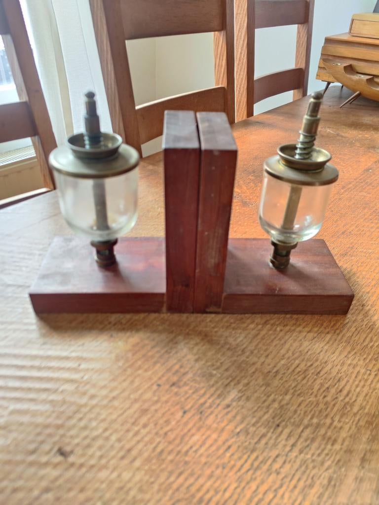 houten boekensteunen antieke messing oliedruppelaars, Ophalen of Verzenden