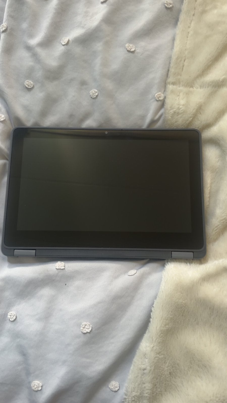 Dell Chromebook Latitude 3120 met oplader en tas, Ophalen, 32 GB of minder, 11 inch, 4 GB of minder